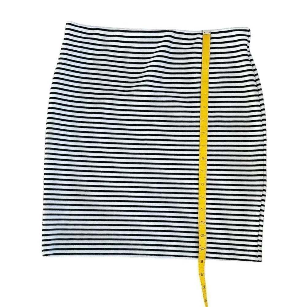 Alice Hope Black & White Stripe Mini Skirt Stretchy Elastic Women's Size Small - Picture 2 of 4